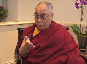 Dalai Lama su eventuale successione: "Una donna? Sì ma dovrà essere molto attraente" 