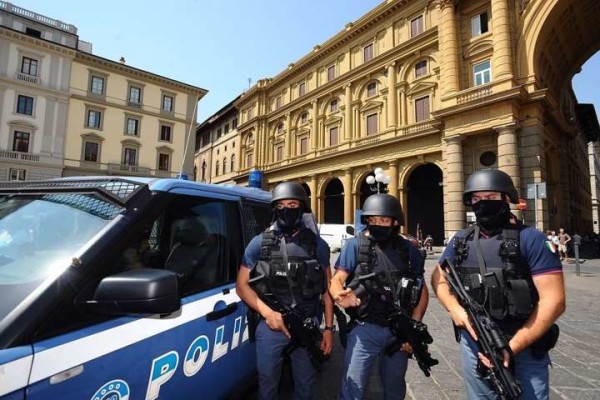 Operazione "Jweb" anti-Isis in Italia e in Europa: oltre 17 arresti