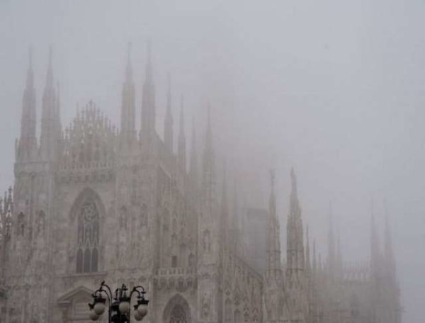 Allarme smog: Milano blocca il traffico delle auto dal 28 al 30 dicembre