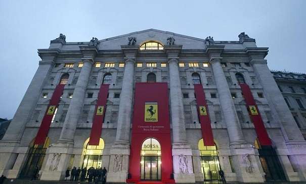 Ferrari in Borsa, esordio da profondo rosso: debutto a 43 euro, poi il crollo