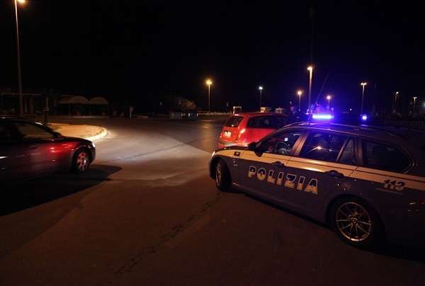 Verona, Bmw con banditi a bordo sfugge alla polizia sull'A4: forse la banda dell'Audi gialla