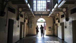 Australia, vita da transgender in un carcere maschile: "Stuprata 2mila volte in 4 anni"