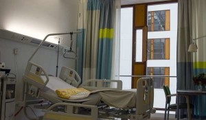 Piombino, l'infermiera arrestata per le morti sospette: "Giuro che sono innocente"