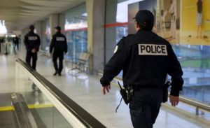 Terrorismo: a Strasburgo l'Ue decide di schedare i passeggeri dei voli europei