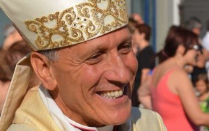 Frosinone, vescovo indagato per abusi su 8 seminaristi. Vaticano respinge le accuse