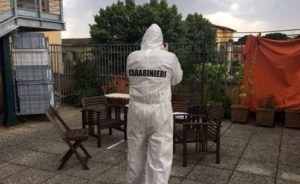 Firenze, omicidio-suicidio: spara alla madre in un centro anziani, poi si suicida