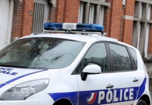 Francia, 37enne pugnala donne in villaggio vacanze: grave una bambina