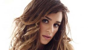 L'attrice Lea Michele posa per la prima volta senza veli: "Non sono perfetta ma..."
