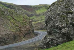Incidente in Islanda, muore il turista italiano 20enne investito mentre era alla guida della sua bici